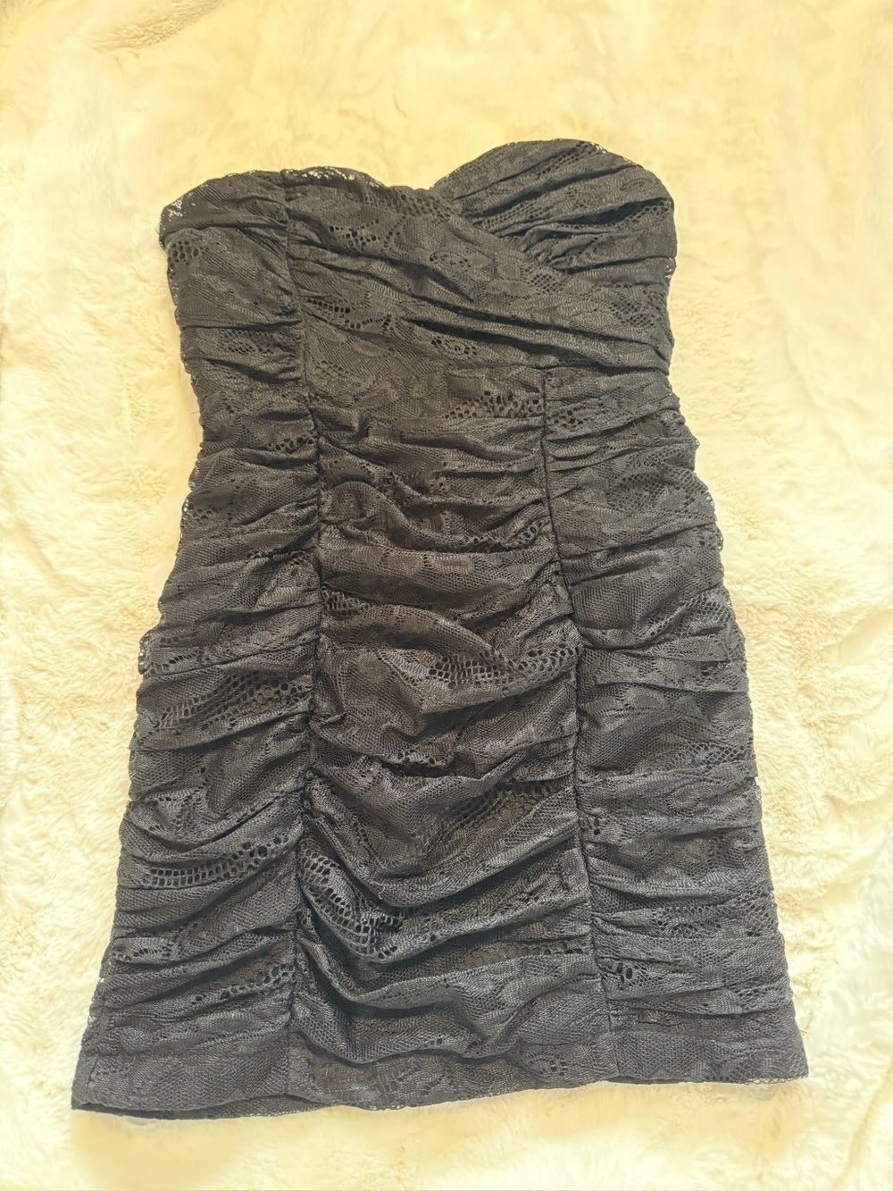 Forever 21 Women’s Strapless Black Lace Ruched Bodycon Dress